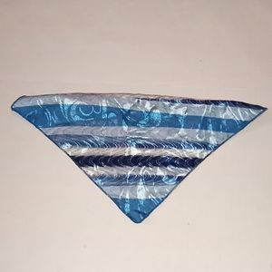 Lightly reflective Handkerchief